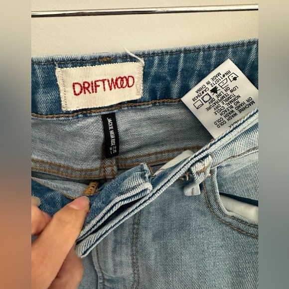 Driftwood Jackie High Rose star print jeans size 28 - Picture 3 of 4